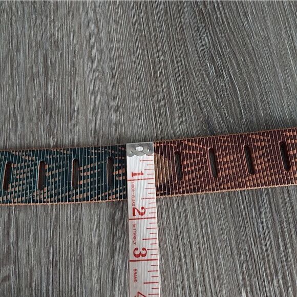 Levis Multicolor Perforated Leather Belt Size Large EUC - Picture 6 of 6